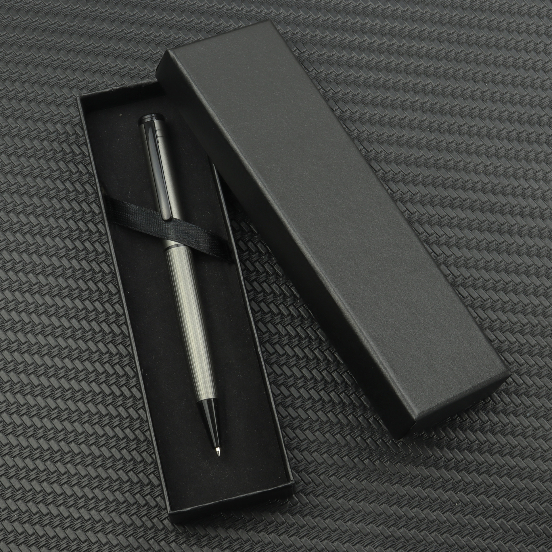 Factory Direct Sales Business Metal Engraved Oil-Based Ballpoint Pens T1-15 - Image 3